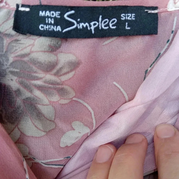 Simplee Floral Jumpsuit Dusty Pink Blue White Capri Sleeveless Size Large Flowy - Picture 6 of 12